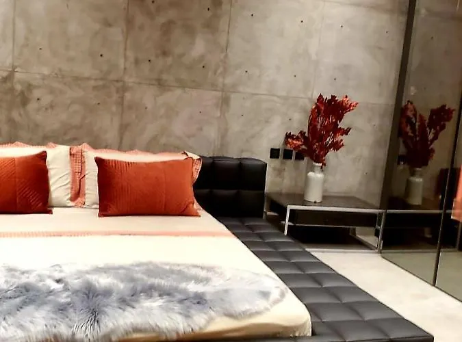 דירה Remarkable טיראנה