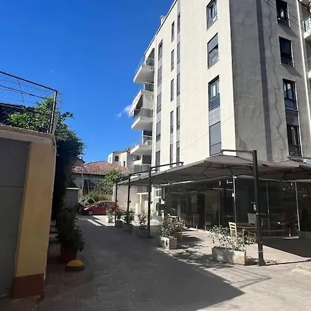 Remarkable Apartmán Tirana